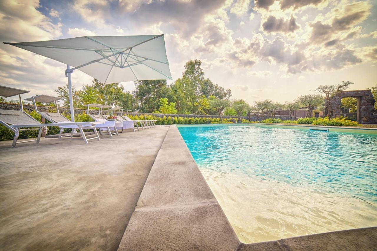 Il Casale Di Monacella Aparthotel Santa Venerina Luaran gambar