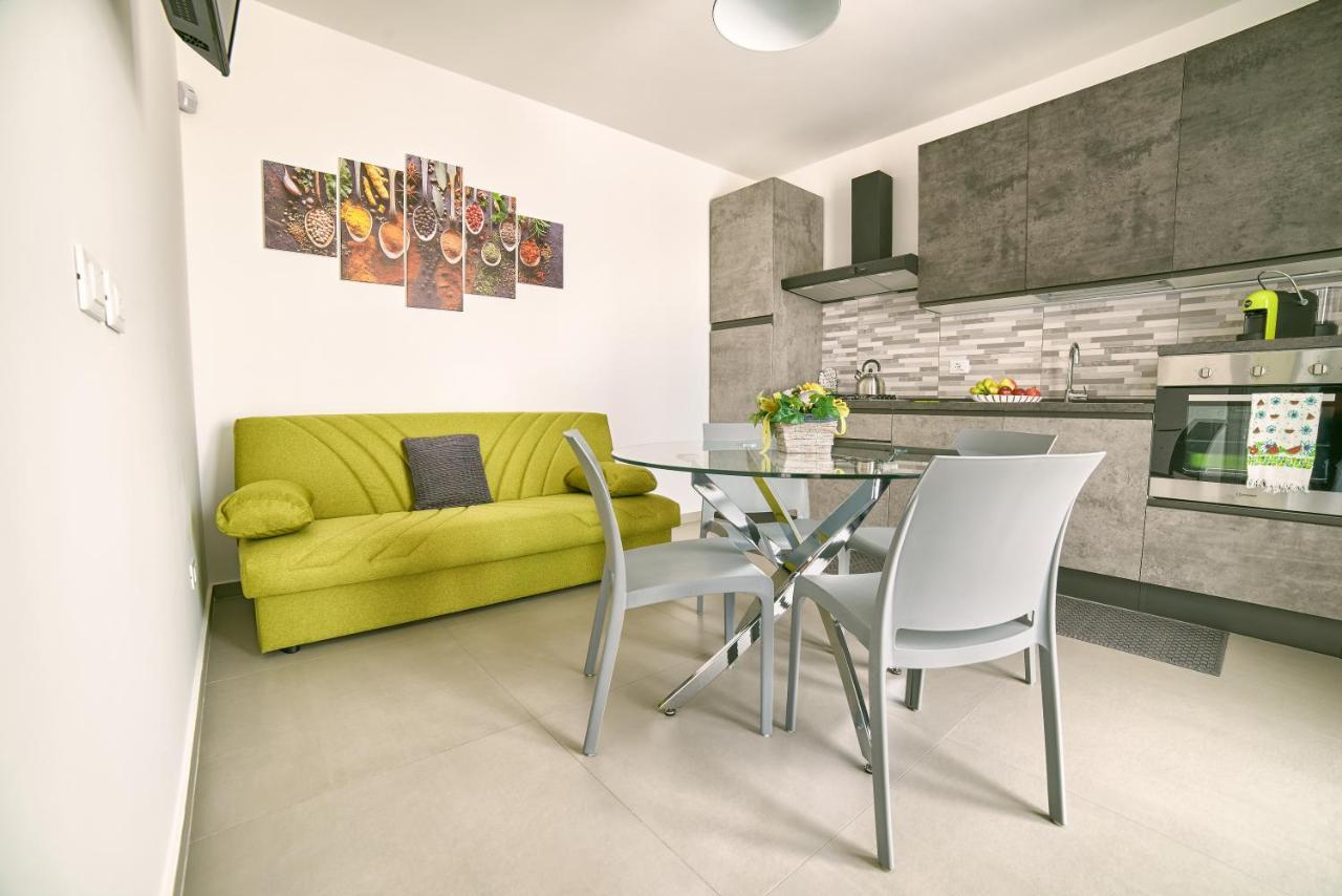 Il Casale Di Monacella Aparthotel Santa Venerina Luaran gambar