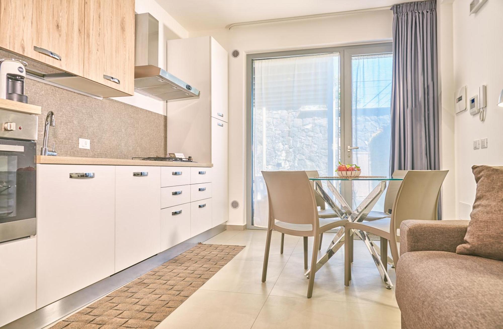 Il Casale Di Monacella Aparthotel Santa Venerina Luaran gambar